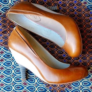 Fued london leather heels